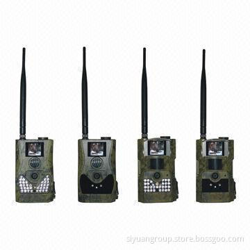 Day and Night GSM/MMS/GPRS 8MP Hunting Cameras with 1.5-inch Color Display/Cover 850nm LED